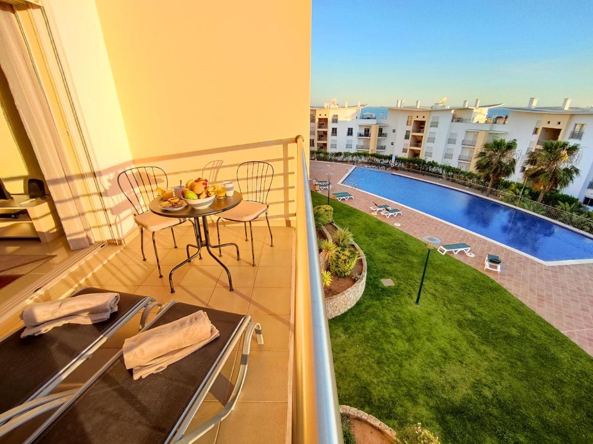 Modern Ocean, Garden & Pool View Condo By Becherish Албуфейра Экстерьер фото