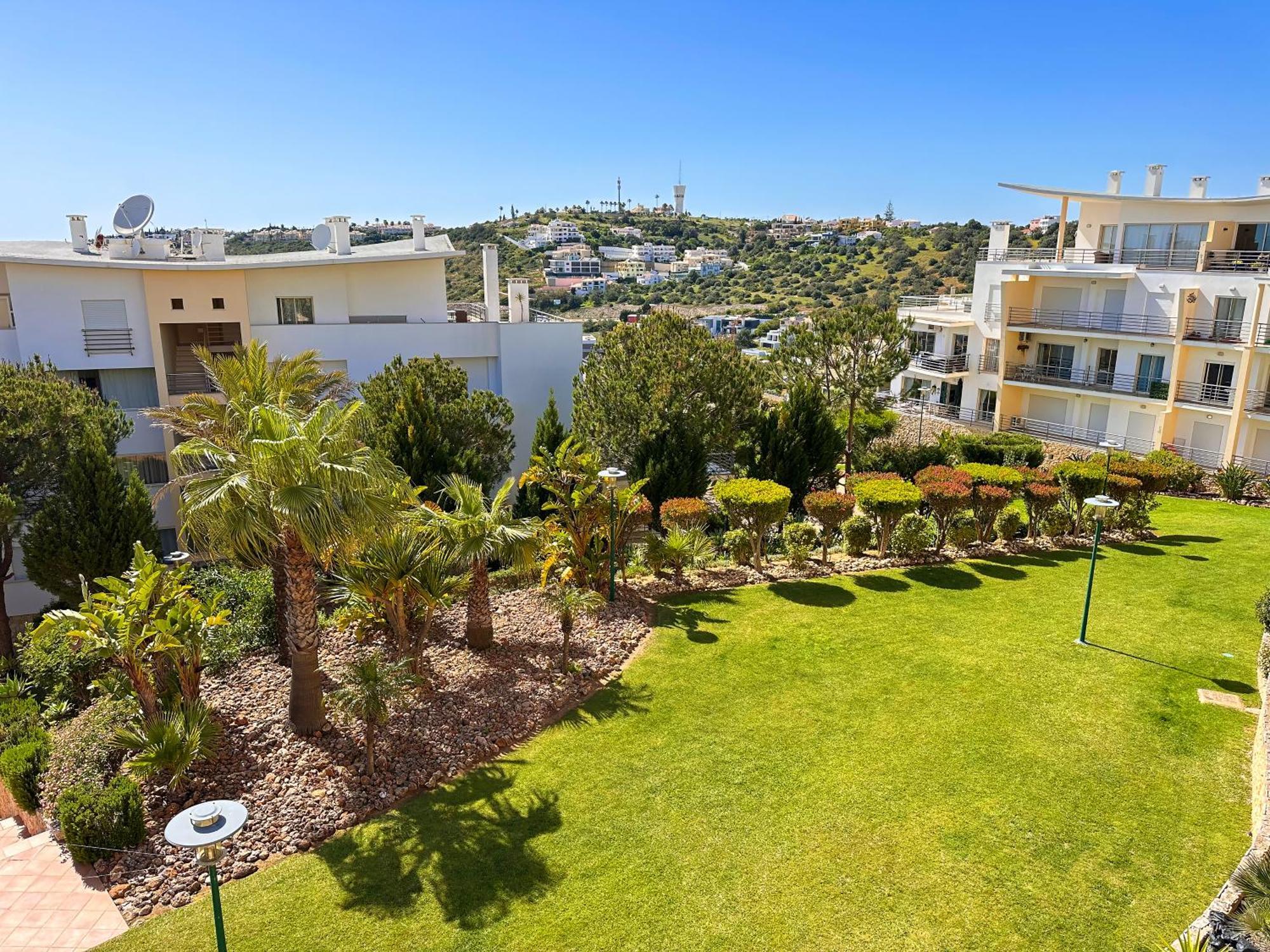 Modern Ocean, Garden & Pool View Condo By Becherish Албуфейра Экстерьер фото